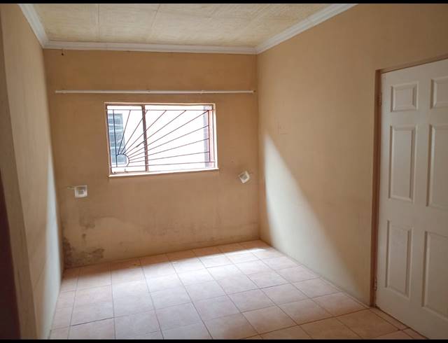 3 BEDROOM HOUSE FOR SALE IN EVATON WEST